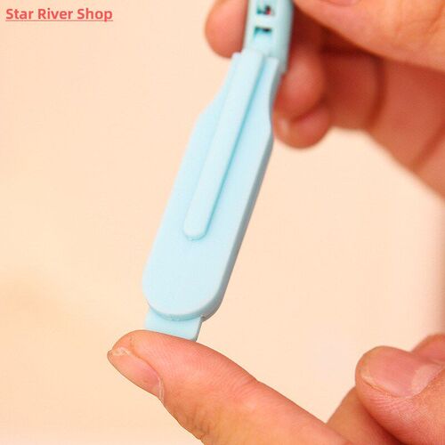 Night Light Book with Clip Mini Portable LED Reading Lamp En