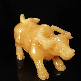 天然米黄玉十二生肖牛摆件工艺品家居客厅玄关办公室桌面玉雕装 饰