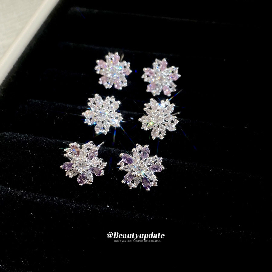 银针锆石花朵耳钉精致时尚百搭轻奢高级感耳环设计感小众耳饰,饰品/流行首饰/时尚饰品新,银饰耳饰,淘宝优惠券,粉丝福利购,淘宝优惠卷