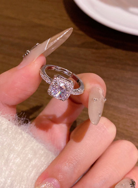 2025年爆款小方糖戒指女轻奢小众高级感精致锆石开口可调节食指戒