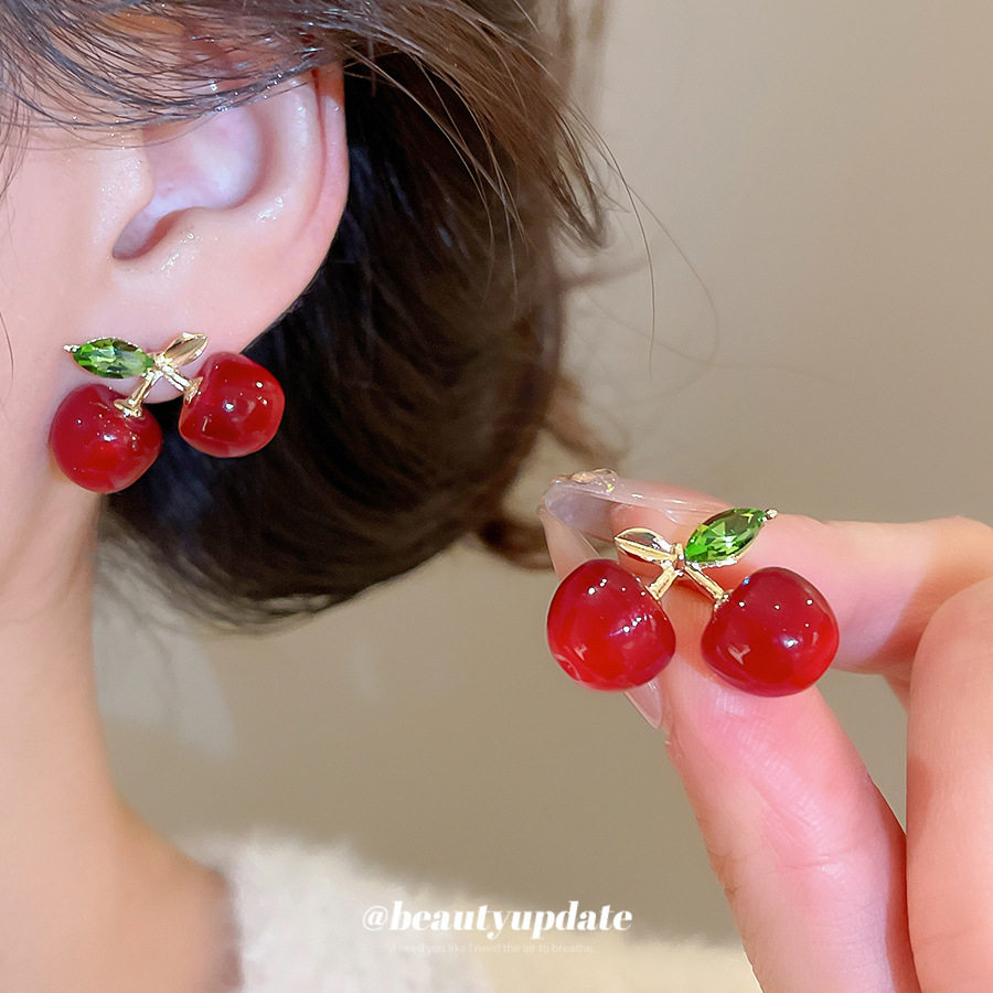 银针镶钻树脂樱桃耳钉韩系甜美小众日常百搭耳环轻奢高级感耳饰女,饰品/流行首饰/时尚饰品新,银饰耳饰,淘宝优惠券,粉丝福利购,淘宝优惠卷