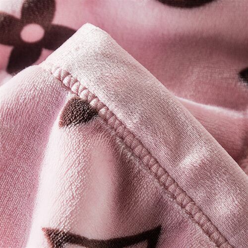 Thickened fleece blanket with double-sided printing