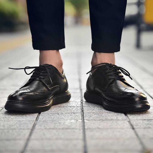 Autumn and winter brogue leather shoes carved casual top lay