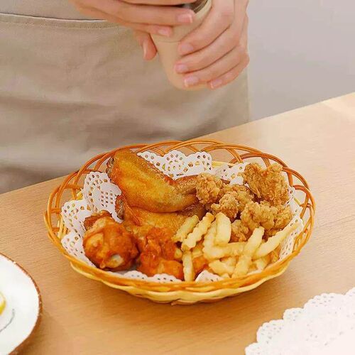 Food-grade oil-absorbing paper for fried snacks, base paper