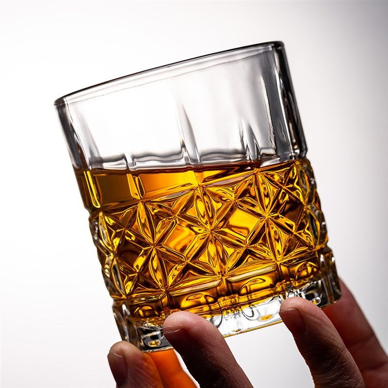 水晶玻璃洋酒杯装 家用洋酒酒具威士忌白兰地酒杯 喝洋酒的杯子