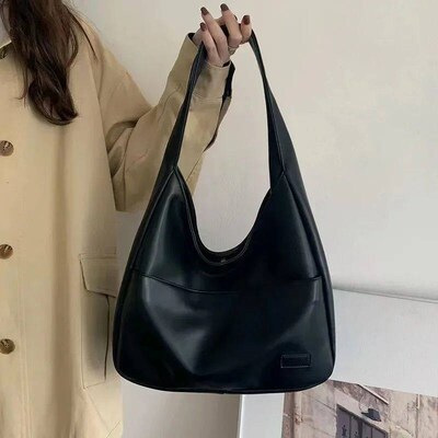 Large Capacity Black Leather Tote Bag for Women Fashionable
