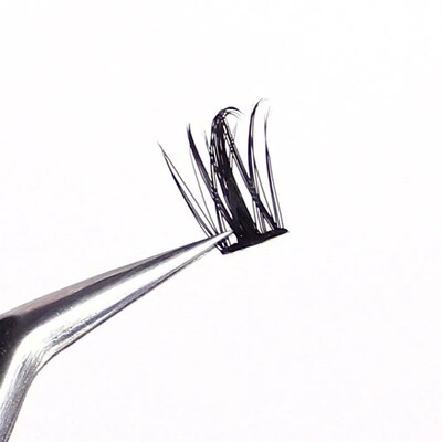 Individual Lashes 48 Cluster Lashes, Little Devil Style Fals