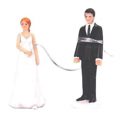 Gift Bride Fishing for Groom and Statue Cake Topper Wedding