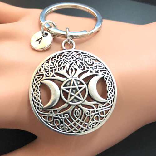 Fashion Retro  26 Letter Buckle Pentagram tee of Life Moon K