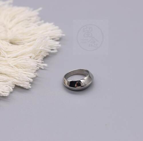 。Ins fashion simple geometric round ring womens titanium s