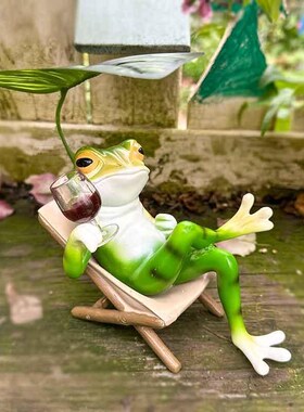 休闲沙滩躺椅青蛙女郎摆件松弛感阳台电视柜造景布置装饰动物工艺