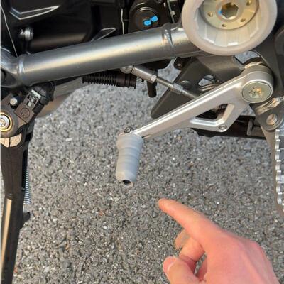 Motorcycle gear shift cover, shifting boot, dirt-resistant s