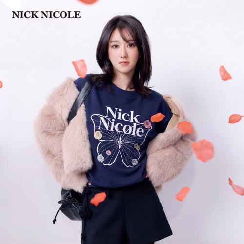NICKNICOLE蝴蝶印花圆领卫衣女