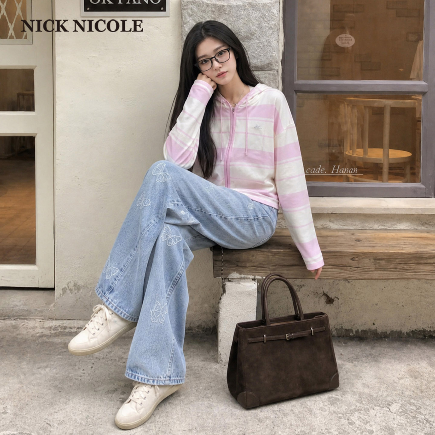 NICK&NICOLE26年蝴蝶刺绣牛仔裤女浅蓝色阔腿裤宽松显瘦秋季新品
