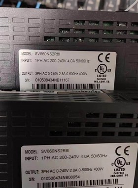 汇川伺候驱动器IS620NS2R8I 400W。