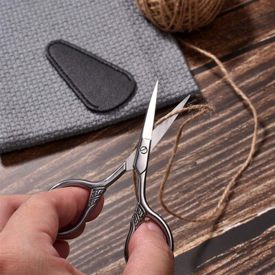 Beard cutting, beard beauty scissors, round headed small