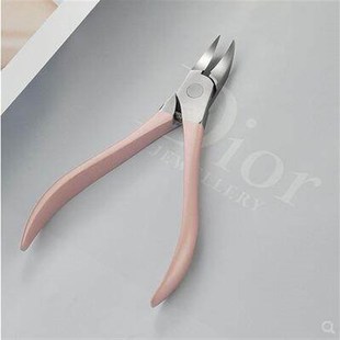 foot hand dedicated ingrown toenail in embedded a pedicure