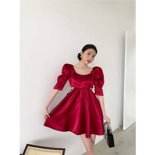 Women French Red Dress Round Neck Dew Waist Puff Short Sleev
