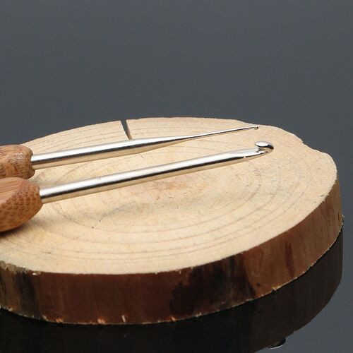 Bamboo Crochet Knitting Needles Hooks Yarn Weave Handle Hook