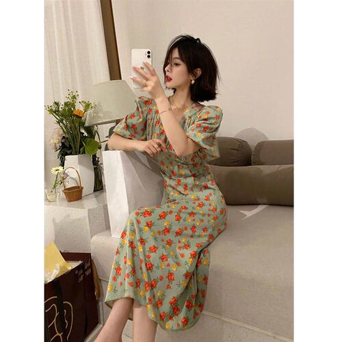 2025 New Crushed Floral Printed V-neck Chest Pleated Dress