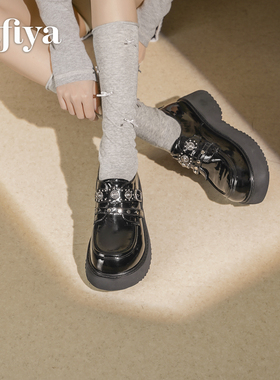 索菲娅乐福鞋女2026新款厚底英伦风魔术贴百搭甜酷铆钉皮鞋小单鞋