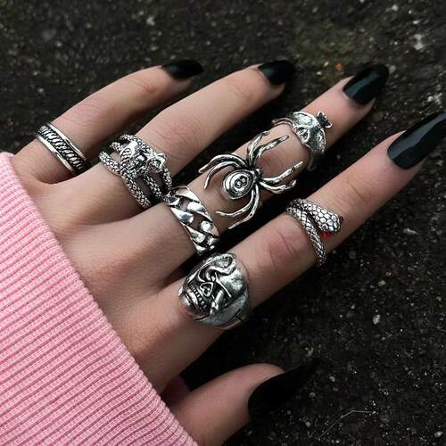 Retro Dark Style 7Piece Hip Hop Rings Spider Snake Bat Skull