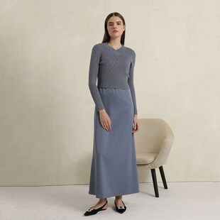 Clothes and Women 2024 Fall Top Neck Sweater Black Lady