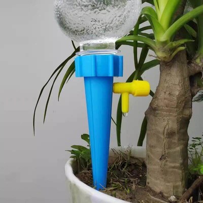 Automatic Plant Watering Device for Outings - A Lazy Person