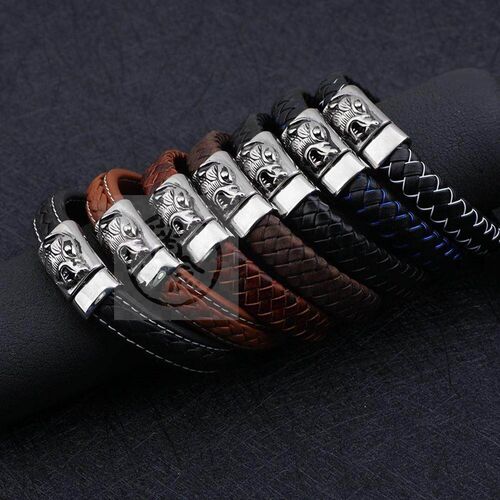 。Fashion personality stainless steel wolf head Brlet domine