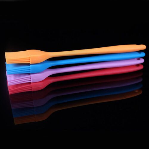 One piece silicone brush burning oven food oil brush high te