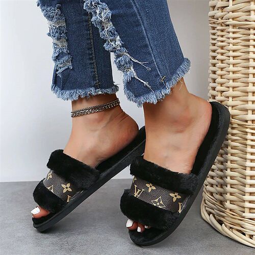 2025 Womens Crystal Sandals Flat Heel Sandals fur