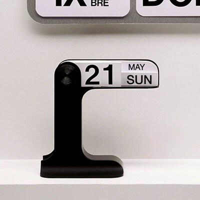 INS Design Desktop Calendar Flipping Calendar Creative Simpl