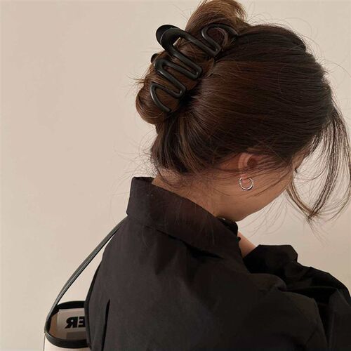 Light Luxury High-end Sense Line Wave Hairpin Large Metal Di