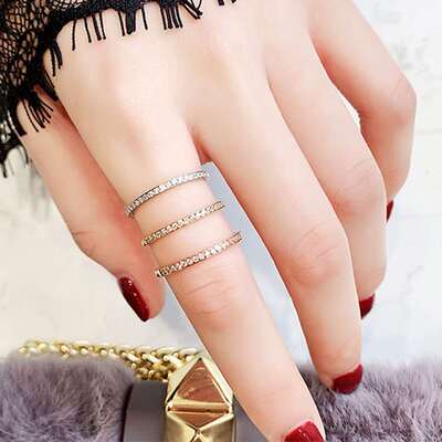 Simple and fashionable personality inlaid zircon row of diam