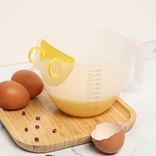 Large capacity measuring cup with scale, egg liquid plastic