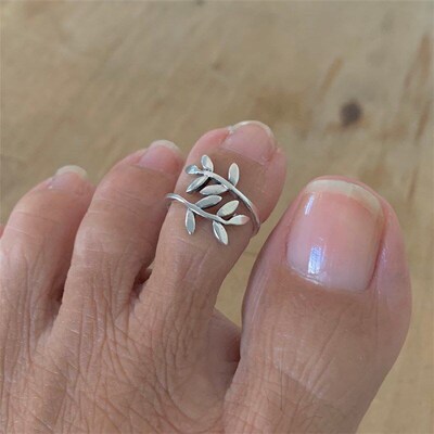 Bohemian Vintage Leaf Design Open Ring Finger Toe AccessoryR