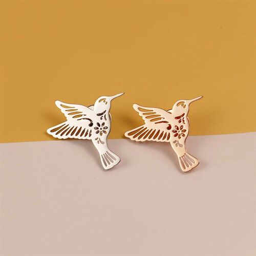 Exquisite bird brooch, made of stainless steel material,