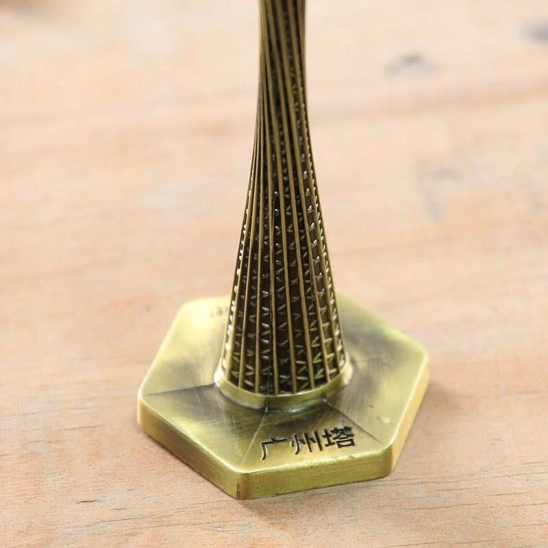 18cm China Canton Tower Figurine Model Guangzhou Tower Deco - 实物图