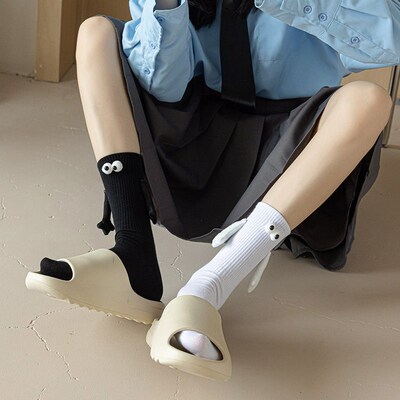 2Pairs Magnetic Attraction Socks Holding Hands Long Socks Co