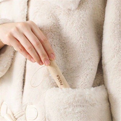 Natural Wood Fragrance Wardrobe Moisture-proof Mildew Proof