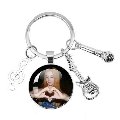 Keychain Katseye Girl Band Glass Pendant Musician Keychain M