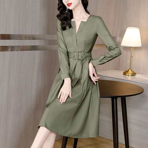 Autumn New Long-sleeved V-neck Dress Womens Slim-fit Elegan