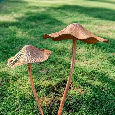 Retro Metal Rusty Mushroom Garden Decoration Set, Outdoor