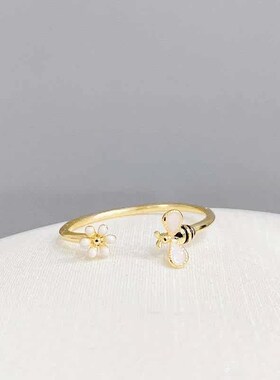 Temperament small daisy bee open ring  ring female index fin