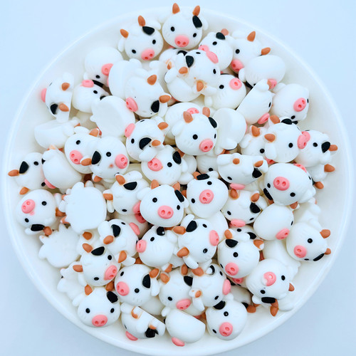 20 Pcs New Cute Mini Cartoon Young Cow Flat Back Resin Caboc