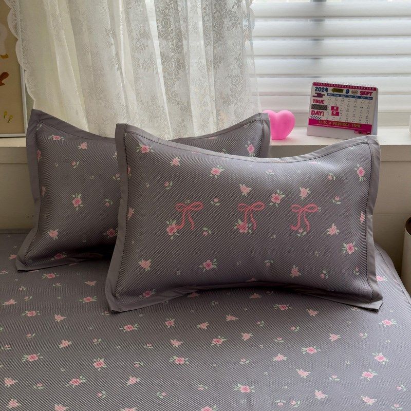 类甜酷博主风凉感亲肤冰丝藤席三件夏季凉席两件学生可机洗,床上用品,冰丝席,淘宝优惠券,粉丝福利购,淘宝优惠卷