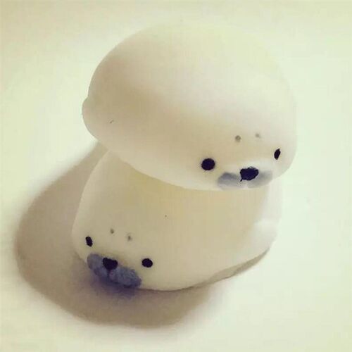 Cute Soft White Seal Sress Relieve Squeeze Healing Toy Kids