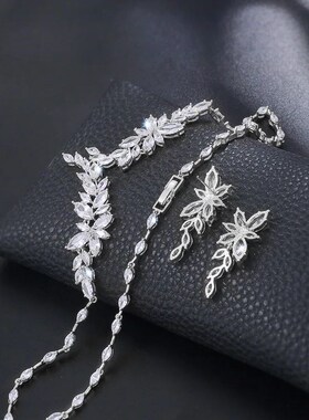 New Arrival Exquisite Plant Shape Cubic Zirconia Bridal Wedd
