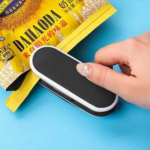 1Pc Mini Portable Food Sealer Heat Sealing Machine Package