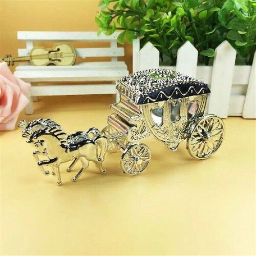 Small Carriage Ornaments Exquisite Plastic High-end Cute